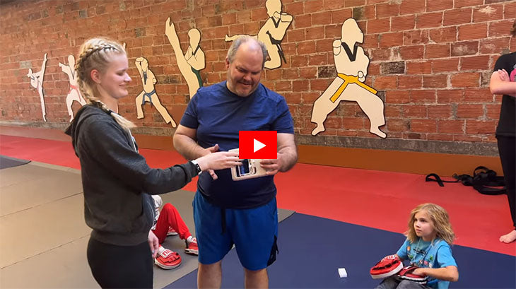 Handexer Grip Tester Machine：Martial Arts Grip Strength Test